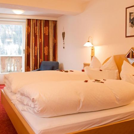 Haus Battisti Hotel Sankt Anton am Arlberg Bagian luar foto