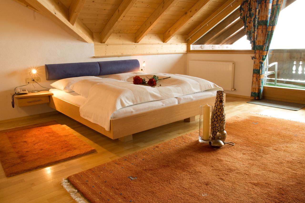 Haus Battisti Hotel Sankt Anton am Arlberg Bagian luar foto